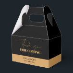Ballotins Chic Remerciements d'anniversaire Noir et Or<br><div class="desc">Accueillez vos invités avec la boîte à cadeaux élégante Black Gold Chic, un mélange parfait de noir profond et d'or radieux qui ajoute une touche chic et élégante à toute célébration d'anniversaire. L'avant affiche « merci d'être venu » en or scintillant sur un fond noir élégant, tandis que la bande...</div>