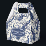 Ballotins Chinoiserie Style Peacock Thème Mariage Favor Box<br><div class="desc">Ajoutez une touche d'élégance à votre mariage grâce à notre boîte à thème de mariage Peacock Style Chinoiserie ! Dotés d'un design paon magnifiquement complexe inspiré de l'art classique de la chinoiserie, ces ballotins sont parfaits pour organiser de petits cadeaux, des gâteries ou des fêtes. Idéal pour les événements mariage...</div>