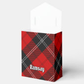 Ballotins Clan Ramsay Crest sur Red Tartan (Ouvert)