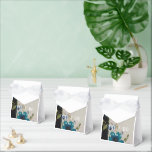 Ballotins Collection de faire-part de mariage à dentelle élé<br><div class="desc">Célébrez votre jour spécial avec cette invitation de mariage dentelle élégamment conçue. Caractérisée par un délicat recouvrement en dentelle, cette invitation dégage une romance et une élégance intemporelles. Le fond pastel doux et les détails complexes en dentelle créent un look sophistiqué inspiré du vintage, parfait pour tout thème de mariage....</div>