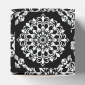 Ballotins Conception de mandala noir et blanc (Haut)