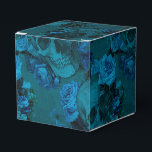 Ballotins Crâne floral gothique noir et bleu<br><div class="desc">Boîte à cadeau à motif damassé rustique vintage noir avec des accents d'aqua et de sarcelle idéale pour les mariages gothiques ou Halloween !</div>