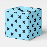 Croix noire sur le bleu bébé