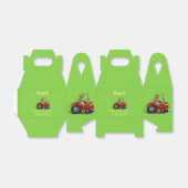 Ballotins Cute happy cow driving a red tractor cartoon (Déplié)