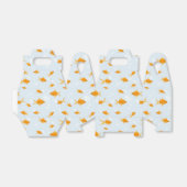 Ballotins Cute poisson d'or nager dans l'eau (Déplié)