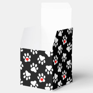 Ballotins Des paniers de chien noirs et blancs mignons avec 