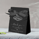 Ballotins Elégant Las Vegas Destination Mariage<br><div class="desc">Célébrez dans le style avec ces boîtes de mariage modernes et très tendance de Las Vegas. Le design est facile à personnaliser avec votre propre libellé et votre famille et vos amis seront ravis quand ils recevront ce fabuleux ballotin. Les éléments correspondants se trouvent dans la collection.</div>