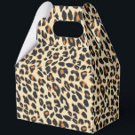 Ballotins Empreinte de léopard<br><div class="desc">Cette boîte de faveur de fête est affichée dans un empreinte de léopard safari moderne. Couleurs beige et marron. Customisez cet objet ou achetez comme indiqué. Image stock</div>