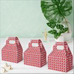 Ballotins Étoiles Patriotiques<br><div class="desc">Cette boîte de faveur de cadeau est présentée dans une impression d'étoiles rouges,  blanches et bleues.  
Choisissez parmi de nombreux styles,  personnalisez cet article ou achetez tel quel.




Impression sous licence</div>