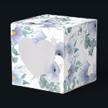 Ballotins Fête Faveur Box-Blue Flowers Ballotin<br><div class="desc">Boîte de réception dans un joli design d'impression florale bleu et blanc. Couleur Blanc Customiser cet article ou acheter tel quel. Image stock freepik.com</div>