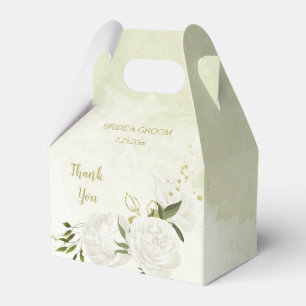 Ballotins fleurs blanches romantiques feuilles vertes mariag