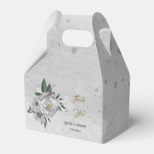 Ballotins fleurs blanches romantiques verdure mariage