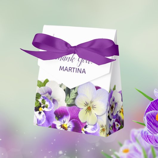Ballotins Fleurs blanches violettes Joyeux anniversaire nom