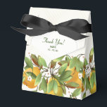 Ballotins Fleurs de fruit de poire<br><div class="desc">Poires suspendues parmi des feuilles vertes avec des fleurs blanches.</div>