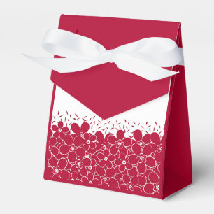 Ballotins Fleurs rouges marguerites sur arrière - plan blanc