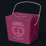 Ballotins Garnet coeur 2e anniversaire mariage sur mesure ro<br><div class="desc">Remerciez vos invités de célébrer avec vous deux ans de mariage l'anniversaire de mariage de grenat. Personnalisez avec vos noms de couples. Correspond au deuxième anniversaire mariage rouge garnet collection coeur. Uniquement conçu par Sarah Trett pour www.mylittleeden.com</div>