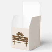 Ballotins Inséparables sur le banc de parc {rose} (Ouvert)