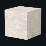 Ballotins Ivoire Grunge Damassé<br><div class="desc">Boîte à cadeau avec un motif damassé en faux foil ivre et blanc é distressé éblouissant.</div>
