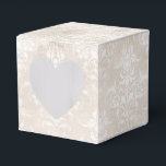Ballotins Ivory Grunge Distressed Damask<br><div class="desc">Ballotin vintage damassé chatoyant ivoire et blanc.</div>
