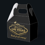 Ballotins Kit de récupération de hangover Las Vegas Favorise<br><div class="desc">Accueil personnalisé au fabuleux panneau lumineux de Las Vegas en fausse feuille d'or sur une boîte à gable noire avec libellé personnalisé sur le dos pour créer un kit d'accueil d'aide de gueule de gueule de gueule pour les invités à votre mariage de destination. Les boîtes sont agréables et petites,...</div>