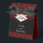 Ballotins La Parties scintillant Damask Las Vegas Mariage Co<br><div class="desc">Célébrez dans le style avec ces boîtes de mariage modernes et très tendance de Las Vegas. Le design est facile à personnaliser avec votre propre libellé et votre famille et vos amis seront ravis quand ils recevront ce fabuleux ballotin. Les éléments correspondants se trouvent dans la collection.</div>