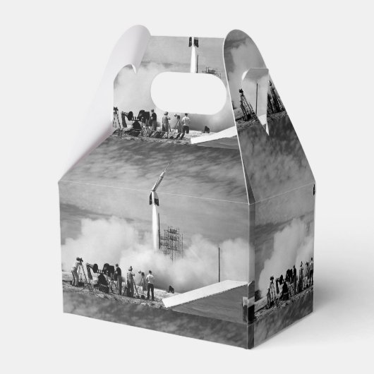 Ballotins Le Tout Premier Lancement De Rocket À Cape Canaver (Arrière)