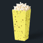 Ballotins Les Étoiles sont hors boîte de traitement<br><div class="desc">La boîte de traitement de faveur de la partie est affichée dans un imprimé étoile jaune et or. Customisez cet objet ou achetez tel quel. Image sous licence</div>
