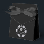Ballotins Mariage de Parties scintillant de poker en argent<br><div class="desc">Célébrez dans le style avec ces boîtes de mariage à thème casino moderne et très tendance. Le design est facile à personnaliser avec votre propre libellé et votre famille et vos amis seront ravis quand ils recevront ce fabuleux ballotin. Les éléments correspondants se trouvent dans la collection.</div>
