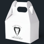 Ballotins Mariage noir Tuxedo Suit Groomsman Proposition<br><div class="desc">Rendre votre Mariage inoubliable - Ajoutez une touche personnelle avec une proposition de toiletteur des boîtes-cadeaux avec une combinaison en tuxedo noir et une illustration de cravate arc avec message de proposition de groomsmen dans une police serif classique.</div>