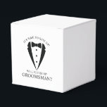 Ballotins Mariage noir Tuxedo Suit Groomsman Proposition<br><div class="desc">Rendre votre Mariage inoubliable - Ajoutez une touche personnelle avec une proposition de toiletteur des boîtes-cadeaux avec une combinaison en tuxedo noir et une illustration de cravate arc avec message de proposition de groomsmen dans une police serif classique.</div>