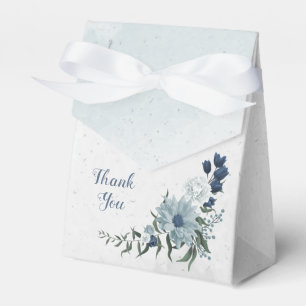 Ballotins mariage romantique aux fleurs blanches, bleu marin