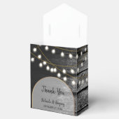 Ballotins Moderne Rustique Noir Bois Lumière Arc Mariage (Ouvert)