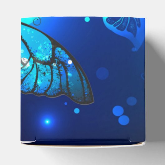 Ballotins Morpho Butterfly in the Dark Background (Haut)