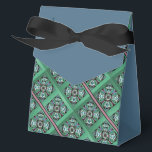 Ballotins Papier d'emballage Elegant Allure - Design MVB 1<br><div class="desc">Profitez de votre cadeau avec ce magnifique design de boîte à cadeaux. D'autres produits sont disponibles avec ce design dans cette boutique.</div>