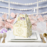 Ballotins Peace Loy Festive Foliage Ivoire Déco Vintage<br><div class="desc">Cadre Festif De Foliage "Peace Love Joy", Plumes Décoratives, Blanc Et Or Vintage Classique, Ballotin De Fêtes Art Déco Élégant Et Classique. L'arrière - plan de base peut être changé en n'importe quelle couleur de votre choix. Illustration de fat*fa*tin. Facile à personnaliser avec votre propre message texte, nom, photo ou...</div>