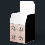 Ballotins Penser Pastel Twists boîte cadeau<br><div class="desc">Motif rose pastel/abricot avec métal enchevêtré.</div>