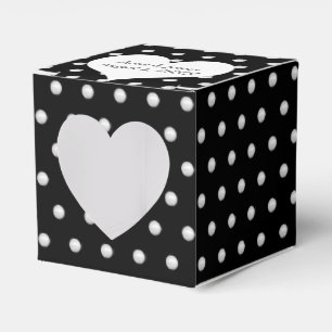 Ballotins Perles Blanches Sur Fond Noir