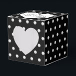 Ballotins Perles Blanches Sur Noir<br><div class="desc">Coeur blanc avec des noms mariés sur motif perle noir et blanc. La couleur Arrière - plan peut être modifiée.</div>