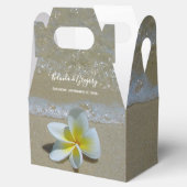 Ballotins Plumeria Frangipani sur le Mariage de sable (Ouvert)