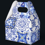 Ballotins Portugais Carrelage Blanc Motif Favoriser boîte ca<br><div class="desc">Portugais Bleu Carrelage Blanc Motif Favor Boîte Cadeau Pour les cookies de Noël,  cadeaux de vacances,  cadeaux de remerciement,  mariage,  anniversaire,  affaires et événements d'entreprise.</div>