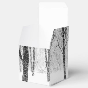 Ballotins ris I side with trees