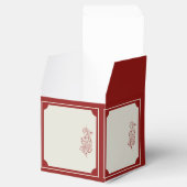 Ballotins Rouge et ivoire Filigree Bordure Mariage Favor Box (Ouvert)