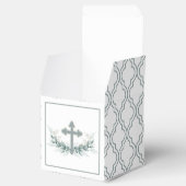 Ballotins Sage Cross on Quatrefoil Party Favor Box (Ouvert)