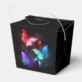 Ballotins Trois papillons brillants sur l'arrière - plan de  (Arrière)