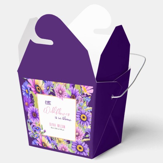 Ballotins Un fleur sauvage rose vif et violet est en fleurs (Ouvert)