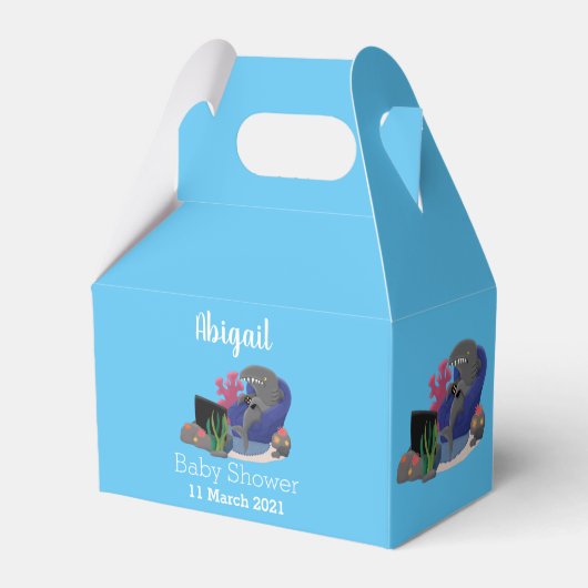 Ballotins Un requin drôle en regardant la bande dessinée de  (Verso)