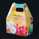 Ballotins Vagues de sable de plage Merci<br><div class="desc">Vagues sur une plage de sable et baigneurs sous des parasols colorés,  les boîtes de faveur de pignon sont amusantes pour toutes les occasions estivales.</div>