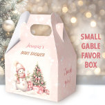 Ballotins Vintage Snowman Christmas Girl Baby shower Petit<br><div class="desc">Joli Baby shower de fille de Noël petits ballotins gables avec un joli bonhomme de neige,  arbre de Noël avec des cadeaux et de la neige en rose vif avec des vibes vintages. Vous pouvez choisir parmi 3 tailles de ces ballotins gables - Kate Eden Art</div>
