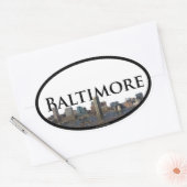 Baltimore Skyline met Baltimore in de lucht Ovale Sticker (Envelop)