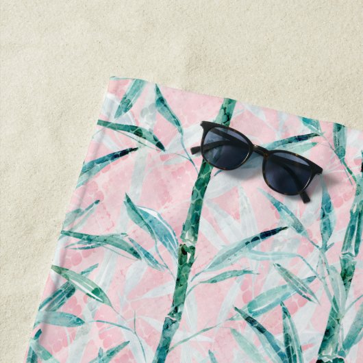 Bamboe takken, wit, groen, bamboeblad strandlaken (In situ)